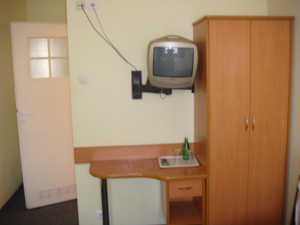 Hotel Polonia Augustów Kültér fotó